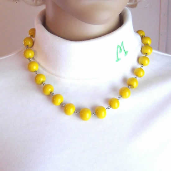 19 Inch Bright Lemon Yellow Essential Fashion Necklace